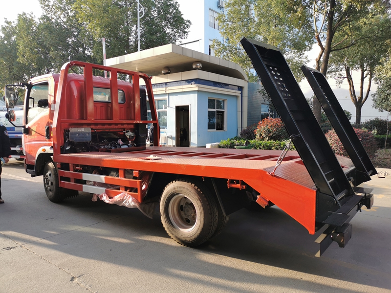 國(guó)6豪沃清障車(chē)