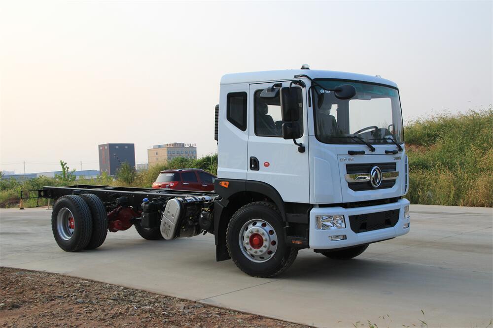 東風D9（4500，康機210）國六 內飾照片圖